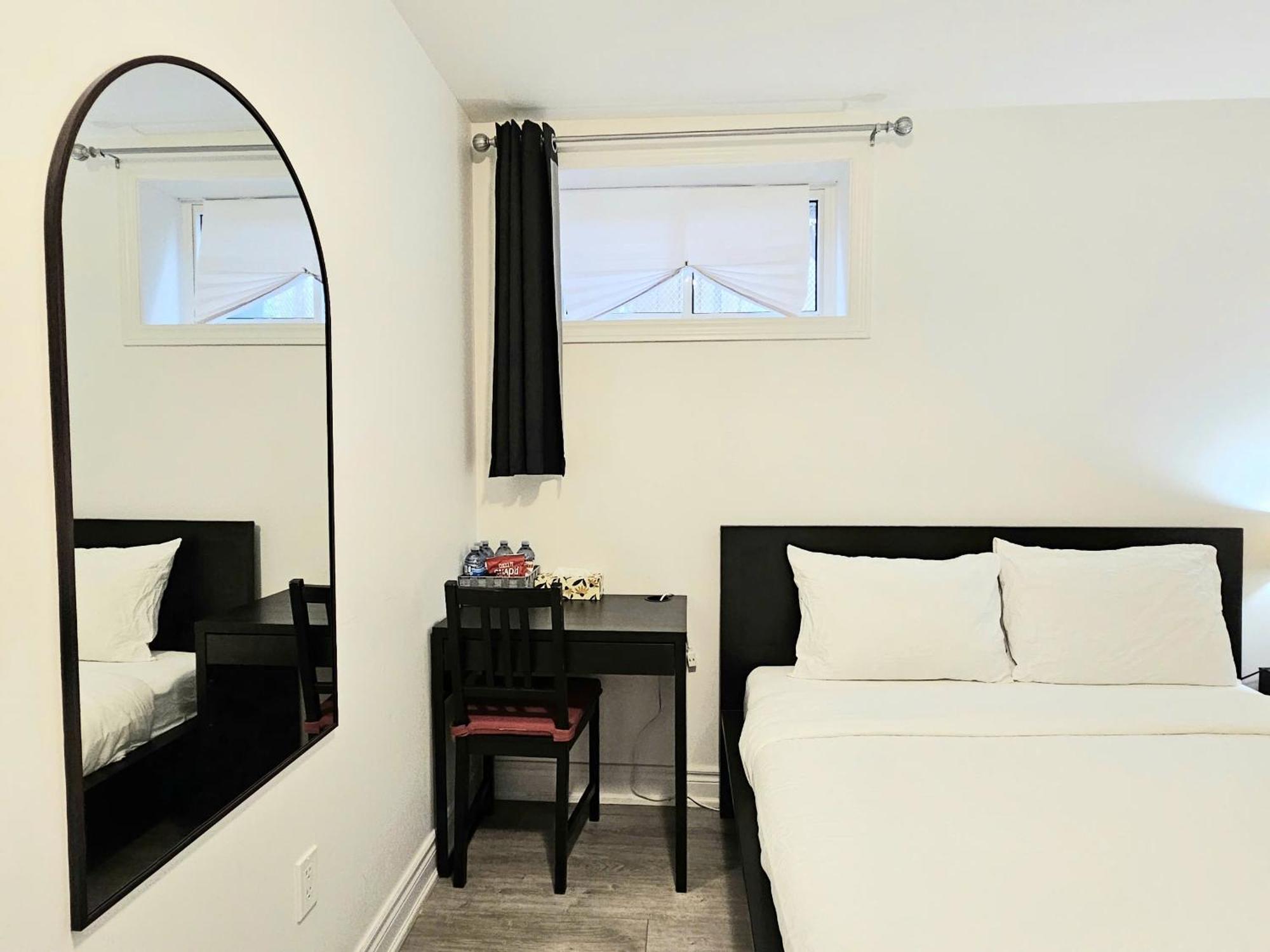 A Home Away Toronto Esterno foto
